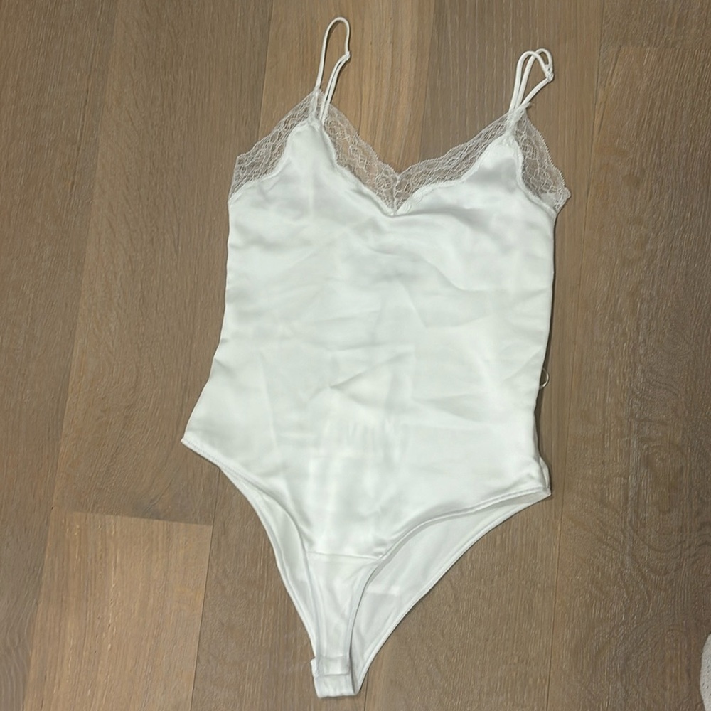NWT Zara White Lace Trim Bodysuit